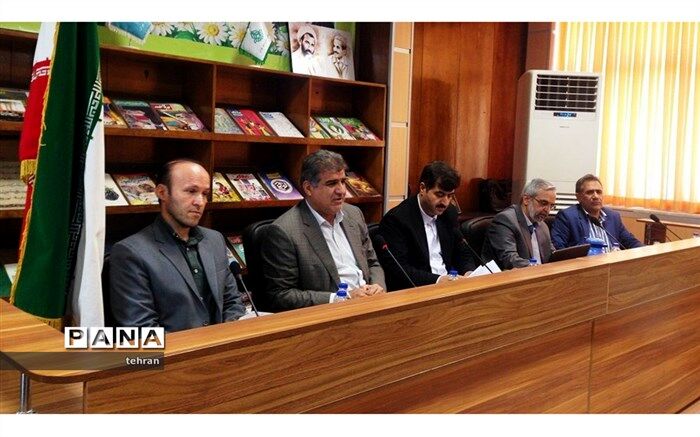 فولادوند: واحد حقوقی و املاک حساس ترین بخش نظام تعلیم و تربیت است