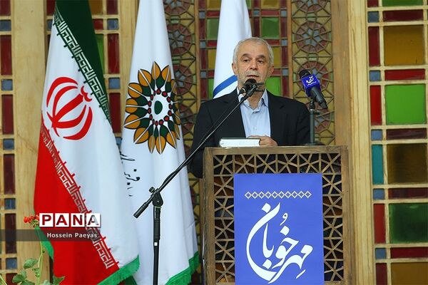 آیین تجلیل از خیرین مدرسه‌ساز و نکوداشت «محمدرضا حافظی» رئیس جامعه خیرین مدرسه‌ساز
