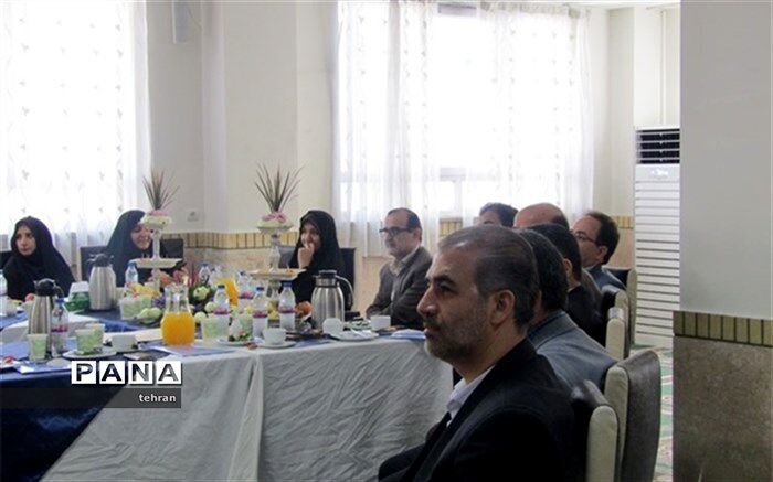 دواری:  جلب رضایت ارباب رجوع نصف دین است