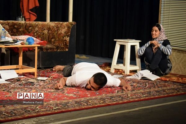 نمایش «زندگی یک رویاست»