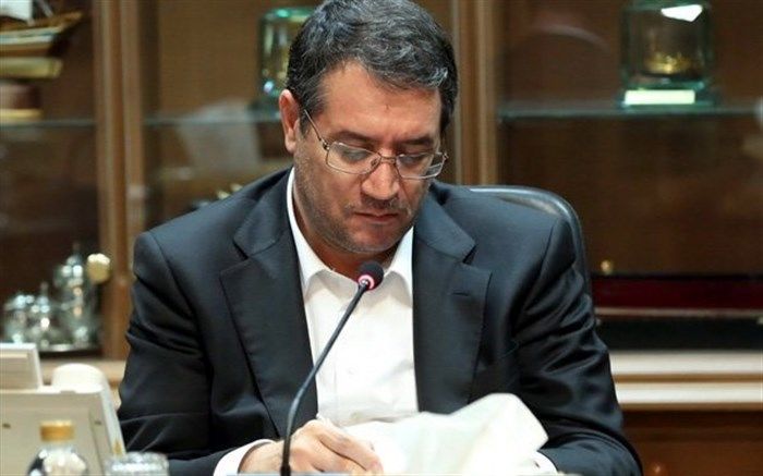 علت توقف خودروها در پارکینگ خودروسازان به روایت وزیر صنعت