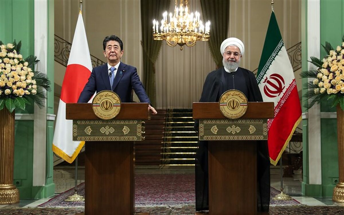 روحانی: آغازگر هیچ جنگی در منطقه حتی با آمریکا نخواهیم بود اما به هر تهدیدی پاسخ قاطع می‌دهیم