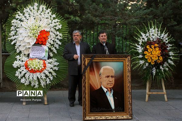 مراسم وداع با محمدرضا حافظی، رئیس جامعه خیرین مدرسه ساز کشور