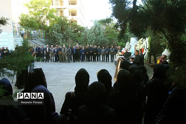 مراسم وداع با محمدرضا حافظی، رئیس جامعه خیرین مدرسه ساز کشور