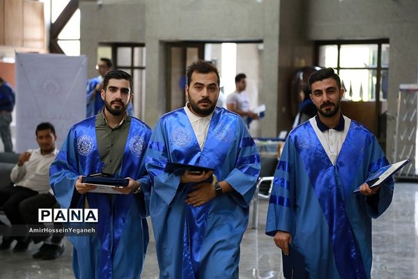 یازدهمین  مراسم دانش آموختگی دانشجویان پردیس بین الملل دانشگاه شریف جزیره کیش