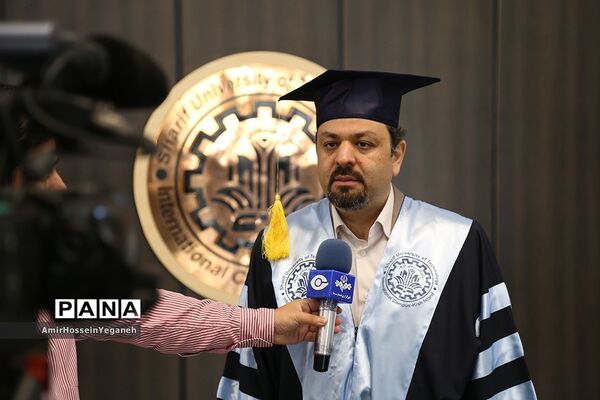 یازدهمین  مراسم دانش آموختگی دانشجویان پردیس بین الملل دانشگاه شریف جزیره کیش