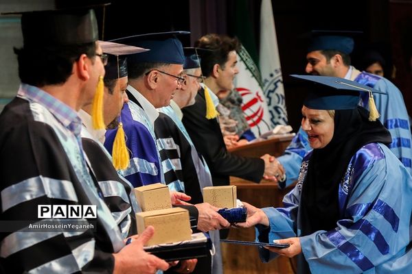 یازدهمین  مراسم دانش آموختگی دانشجویان پردیس بین الملل دانشگاه شریف جزیره کیش