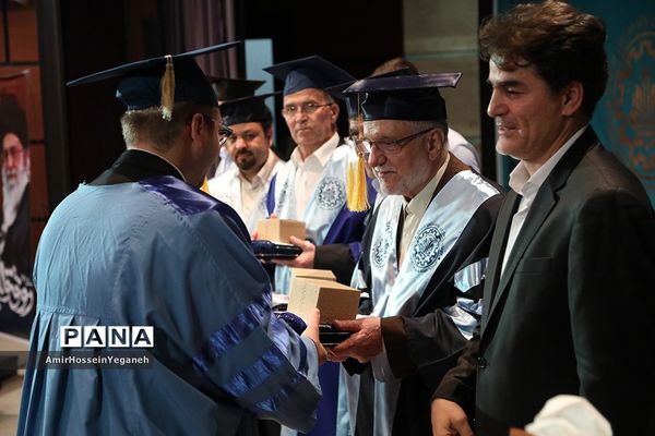 یازدهمین  مراسم دانش آموختگی دانشجویان پردیس بین الملل دانشگاه شریف جزیره کیش