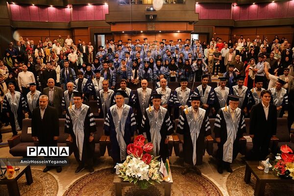 یازدهمین  مراسم دانش آموختگی دانشجویان پردیس بین الملل دانشگاه شریف جزیره کیش