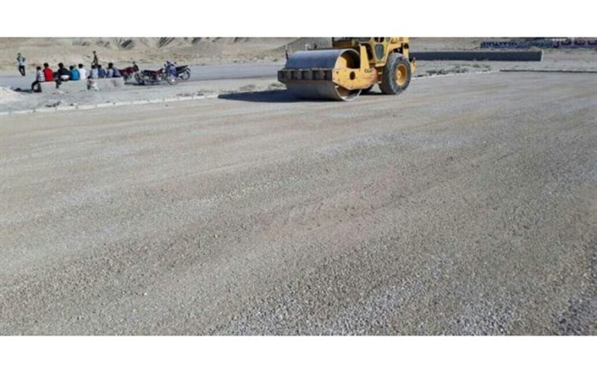 آغاز عملیات اجرایی احداث زمین بزرگ چمن مصنوعی مجموعه ورزشی شهداء کوی علیا شهر کازرون