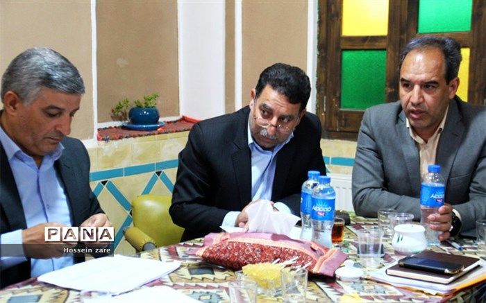 جلسه بررسی مشکلات شهرستان تفت برگزار شد