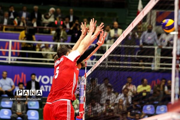 هفته سوم لیگ ملت‌های والیبال  |  روسیه 3 - 1 لهستان