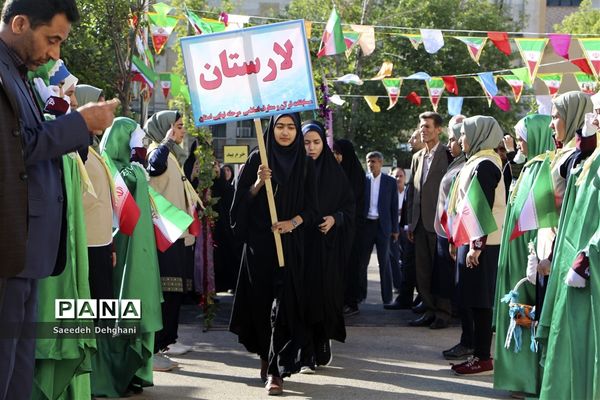 افتتاحیه سی وهفتمین دوره مسابقات قرآن وعترت ونماز