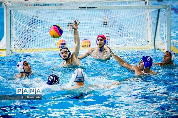 تمرین تیم ملی واترپلو نوجوانان ایران‬‎