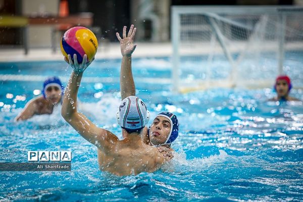 تمرین تیم ملی واترپلو نوجوانان ایران‬‎