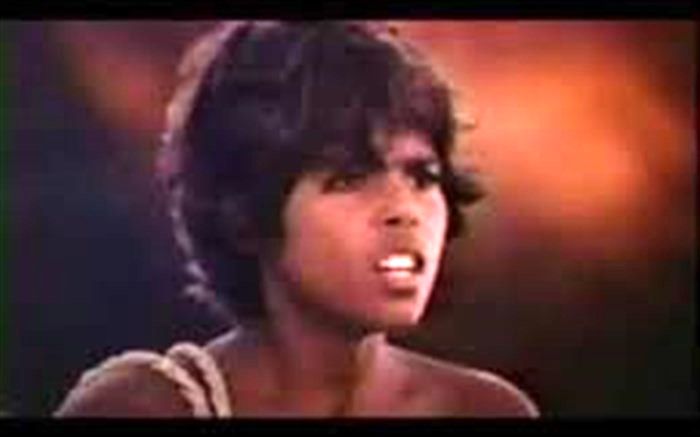 فیلم قدیمی امیرنادری  در ایتالیا به نمایش درمی‌آید