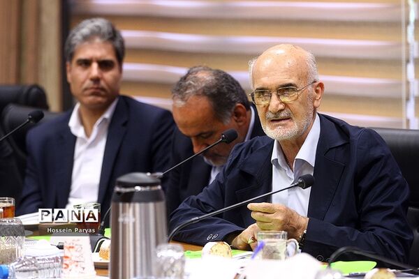 اولین نشست هم‌اندیشی اساتید دانشگاه‌های علوم تربیتی با سرپرست وزارت آموزش‌وپرورش