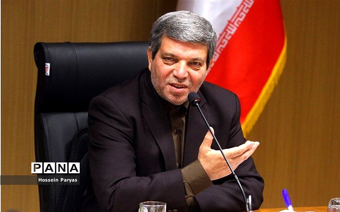 با کمک صاحب‌نظران علوم تربیتی، مدیریت تصمیم‌گیری مبتنی بر دانش را راه‌اندازی کنیم