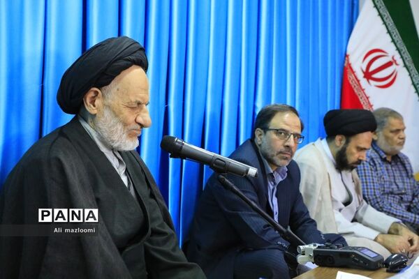 دیدار اعضای شورای عالی بسیج اساتید استان با نماینده ولی فقیه
