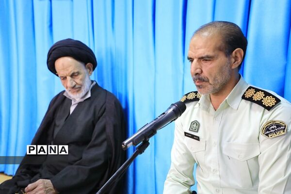 دیدار رئیس پلیس و پرسنل مواد مخدر استان با نماینده ولی فقیه در خراسان جنوبی