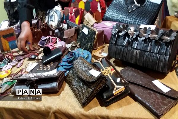 نمایشگاه توانمندی‌های بانوان کارآفرین استان زنجان