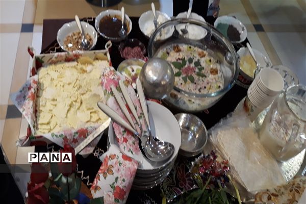 جشنواره غذای سنتی فرهنگیان استان زنجان