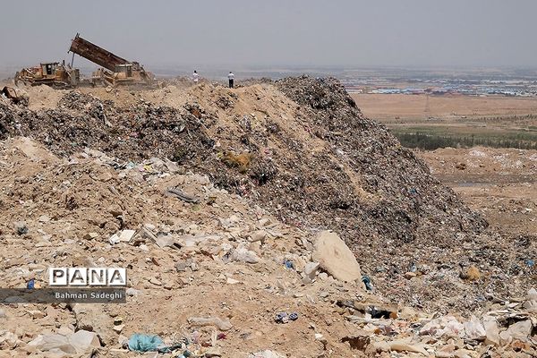 بازدید از مراکز تفکیک زباله تهران