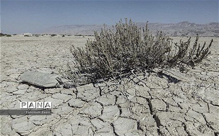 قطعی آب اهالی لامِرد به دلیل خشکسالی و خشکی چاه‌آبرسان