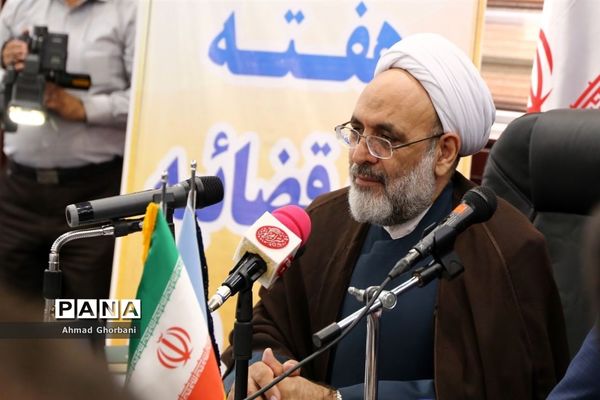 نشست خبری  رئیس کل دادگستری استان و دادستان مرکز مازندران