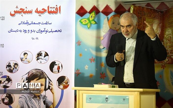 قدمی:  بازنشستگی 2400 نفر در 3 سال سونامی آموزش استثنائی است