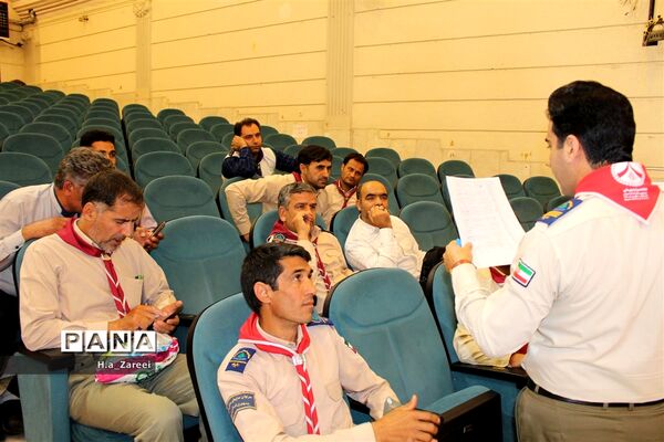 نشست مشترک مجامع اعضا،مربیان و شوراهای دانش‌آموزی اصفهان