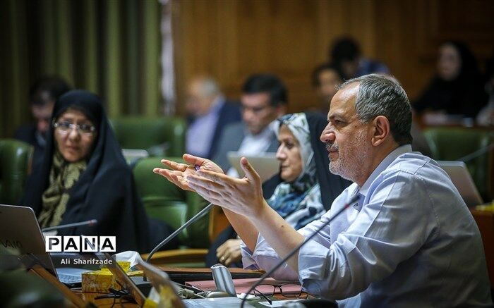 تذکر مسجدجامعی درباره خاموش بودن سیستم های خنک کننده برخی از اتوبوس های BRT