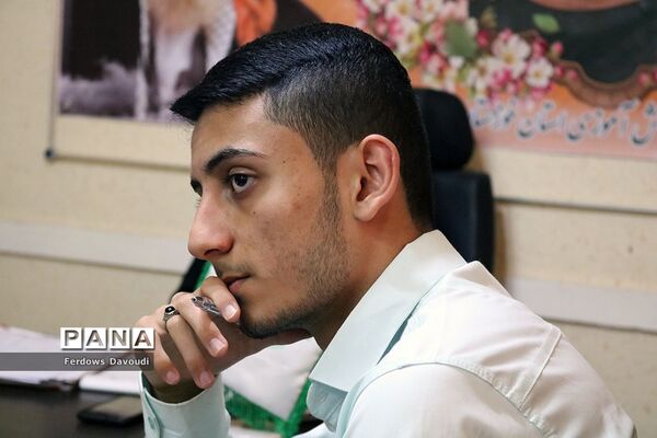 نشست اعضا هیات رئیسه نهمین دوره مجلس و شوراهای  دانش آموزی  خوزستان