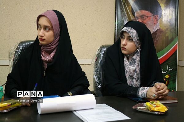 نشست اعضا هیات رئیسه نهمین دوره مجلس و شوراهای  دانش آموزی  خوزستان