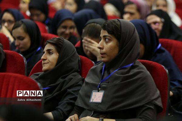 آئین اختتامیه جشنواره نوجوان سالم