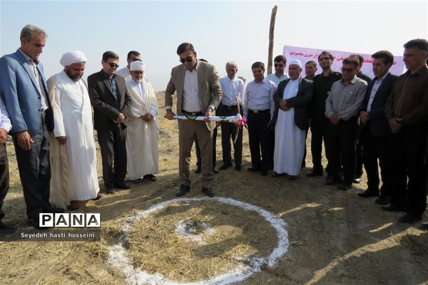 کلنگ‌زنی گلخانه ۱.۵ هکتاری با اعتبار ۳۶ میلیارد ریال در بخش گله‌دار