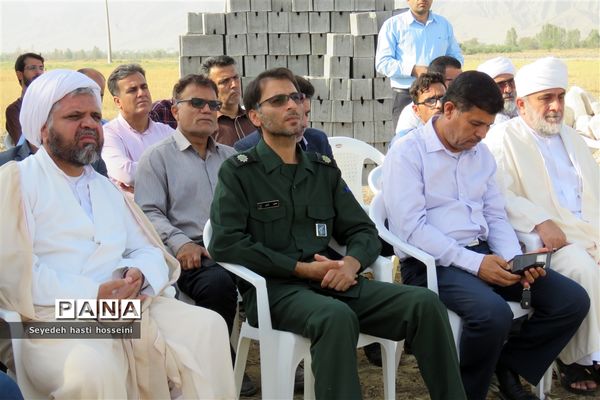 کلنگ‌زنی گلخانه ۱.۵ هکتاری با اعتبار ۳۶ میلیارد ریال در بخش گله‌دار