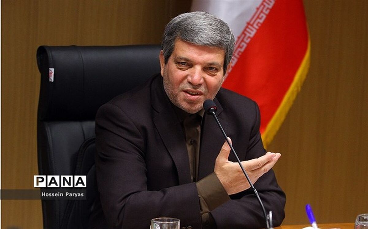 حسینی: آموزش‌ و پرورش بهترین محل برای سرمایه‌گذاری در فناوری اطلاعات است