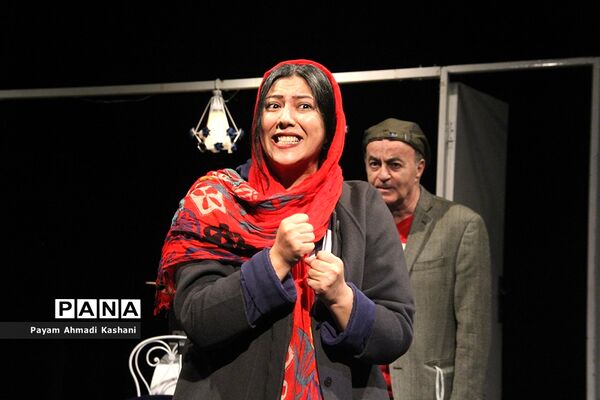 اجرای نمایش « آپرکات»