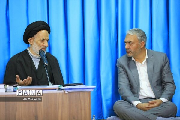 دیدار اعضای شورای هماهنگی مبارزه با مواد مخدر استان با نماینده ولی فقیه