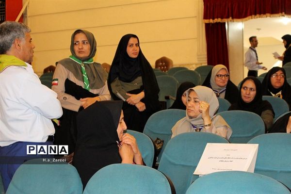 نشست مشترک مجامع اعضا،مربیان و شوراهای دانش‌آموزی در بخش خواهران