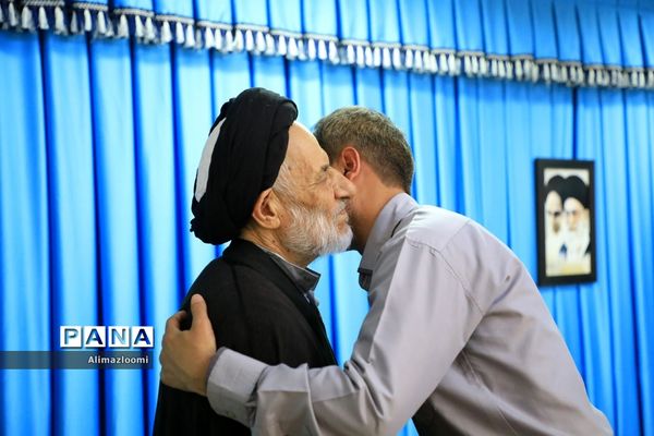 دیدار مسئولان روابط عمومی و اطلاع رسانی نواحی سپاه انصارالرضا(ع) خراسان جنوبی با نماینده ولی فقیه