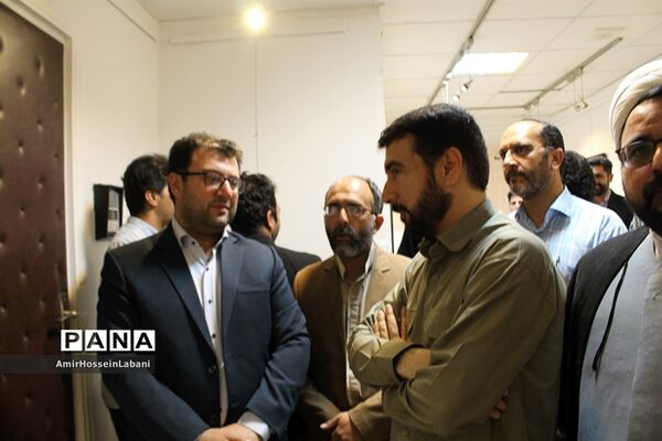 افتتاح نمایشگاه گرافیک طوفان شن