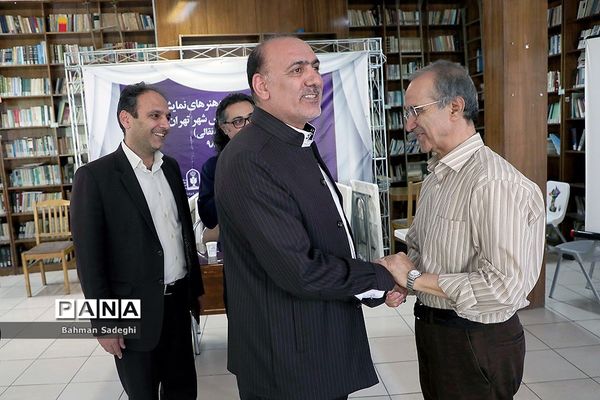 بازدید مدیرکل فرهنگی هنری  از دبیرخانه جشنواره فرهنگی هنری