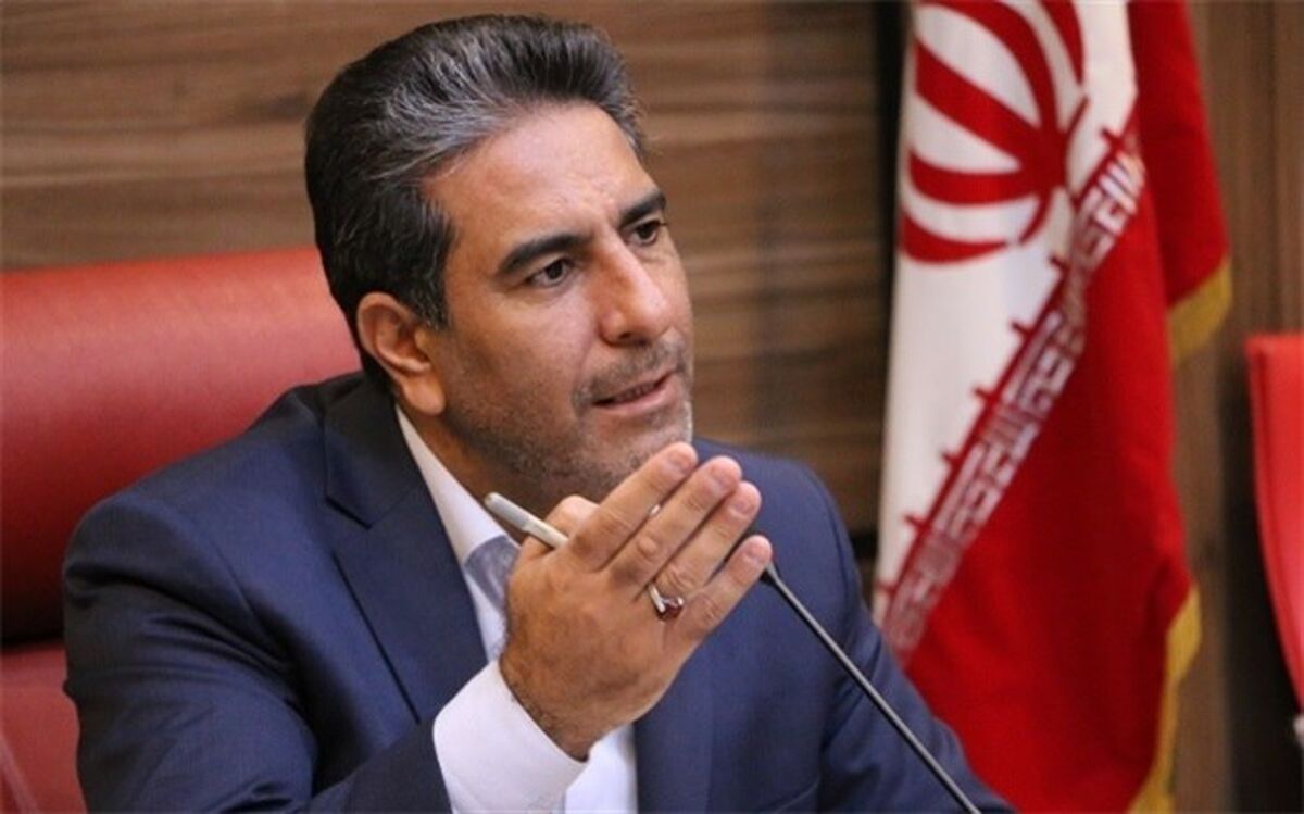 محمد صیدلو: سوادآموزی یک تکلیف ملی است