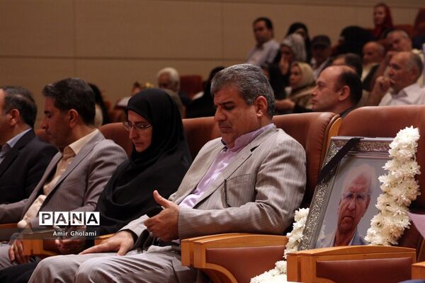همایش تجلیل از خیرین مدرسه‌ساز استان تهران (1)