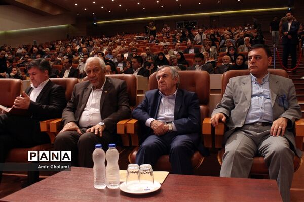 همایش تجلیل از خیرین مدرسه‌ساز استان تهران (1)
