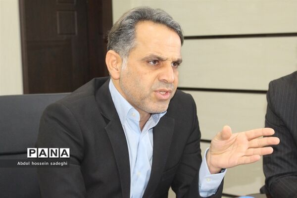 جلسه کارگروه استانی لباس فرم و سرویس دانش‌آموزی استان بوشهر
