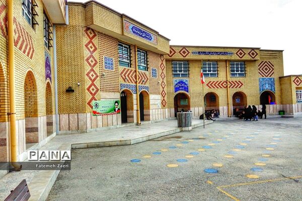لامرد پیشتاز در نوسازی و بازسازی مدارس