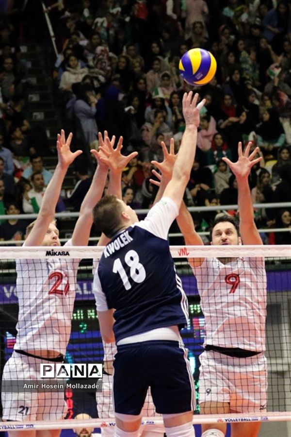 هفته سوم لیگ ملت‌های والیبال | لهستان 3 - 1 کانادا